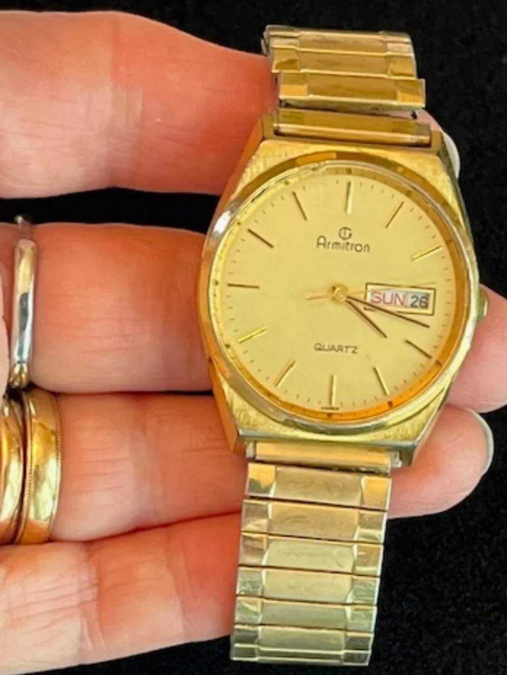 ARMITRON | Gold-tone Men's watch with Day/Date-NEW battery